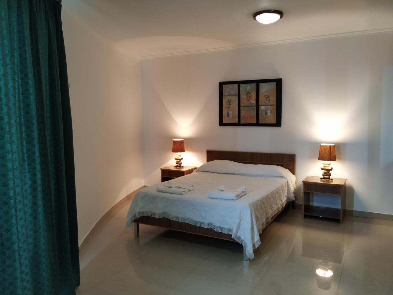 Costa & Isaias Apartamentos Angra do Heroísmo Екстериор снимка