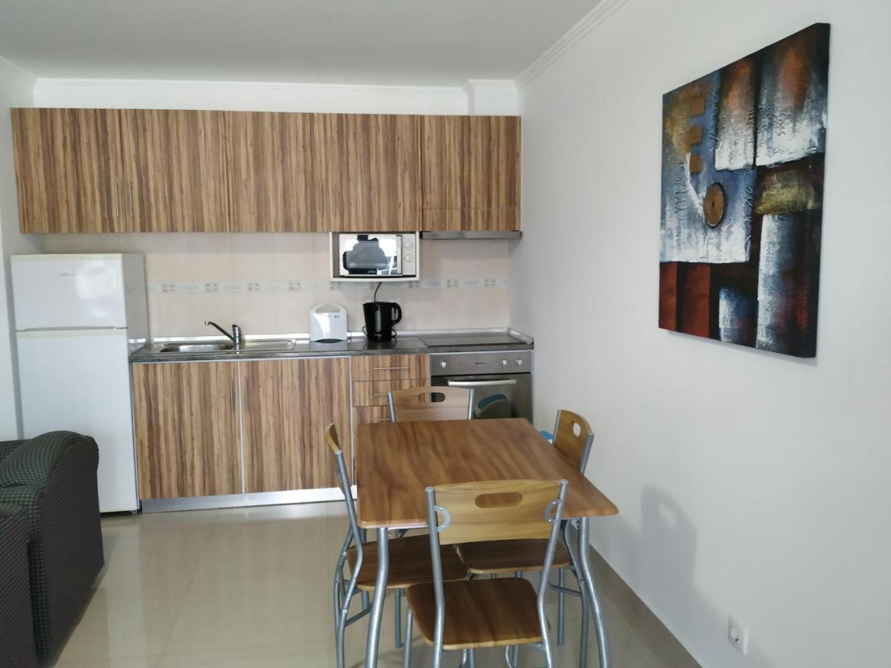 Costa & Isaias Apartamentos Angra do Heroísmo Екстериор снимка