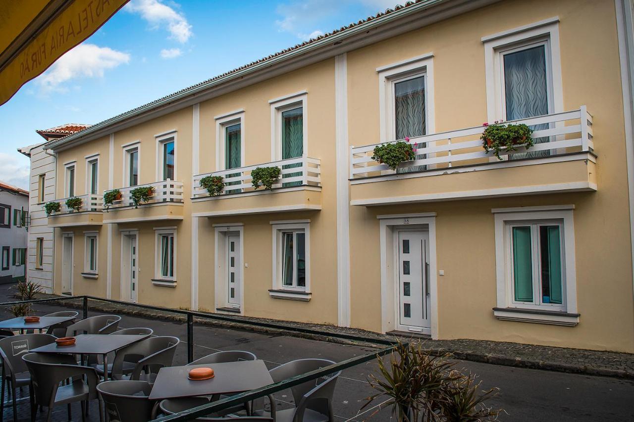 Costa & Isaias Apartamentos Angra do Heroísmo Екстериор снимка